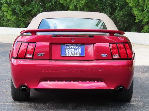 Used 2004 Ford Mustang GT RWD image 15