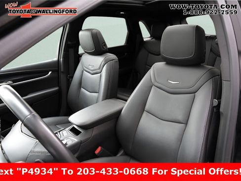 Used 2023 Cadillac XT5 Premium Luxury image 12