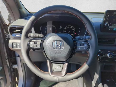 New 2025 Honda Pilot TrailSport image 16