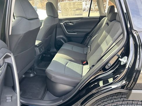 New 2025 Toyota RAV4 XLE image 27