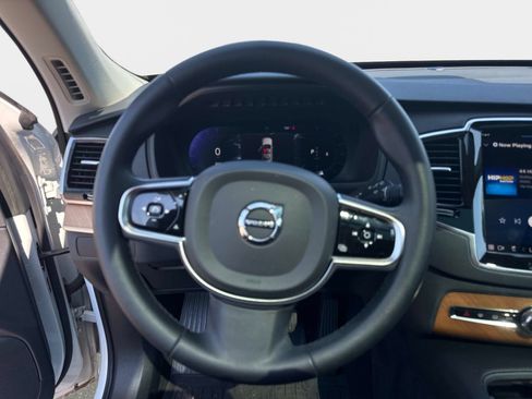 Used 2023 Volvo XC90 B5 Plus w/ Protection Package Premier AWD/4WD image 22