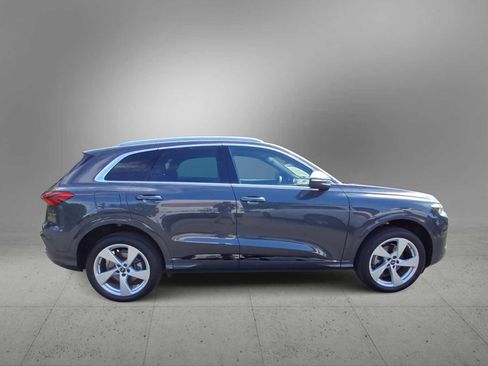 Certified 2025 Audi Q5 Premium w/ Premium Plus AWD/4WD image 9
