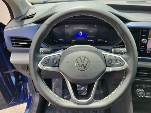 Used 2024 Volkswagen Taos SE image 27