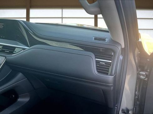 Certified 2025 INFINITI QX80 Sensory image 17