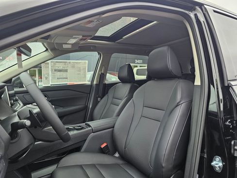 New 2026 Nissan Rogue SV AWD/4WD image 17