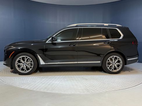 Used 2024 BMW X7 xDrive40i image 2