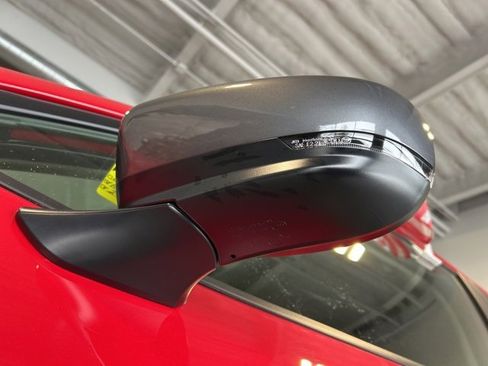 Used 2025 Subaru Crosstrek 2.0i Premium image 38