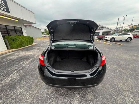 Used 2019 Toyota Corolla LE FWD image 28