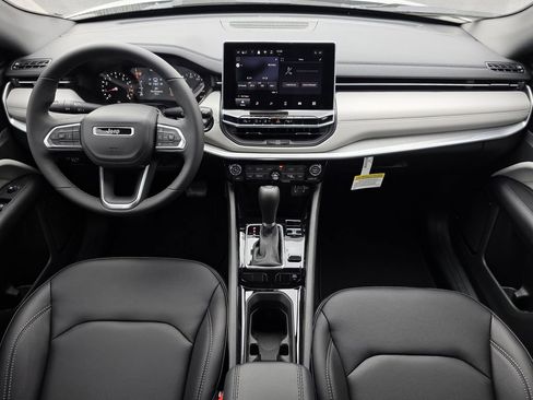 New 2026 Jeep Compass Limited image 6