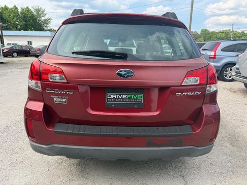 Used 2013 Subaru Outback 2.5i AWD/4WD image 4