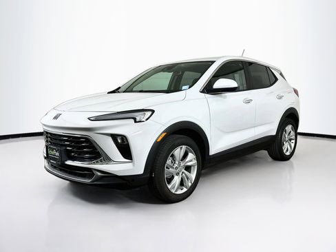 Used 2025 Buick Encore GX Preferred FWD image 3
