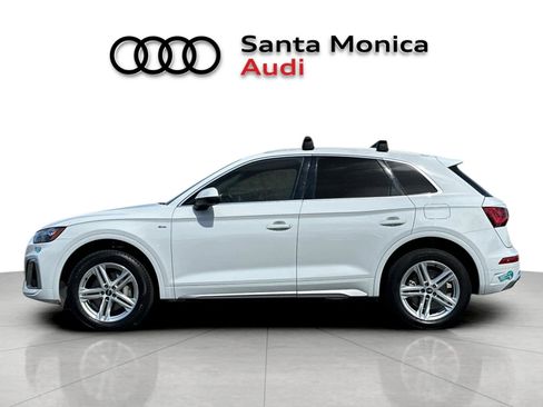 Used 2024 Audi Q5 e Premium w/ Convenience Package AWD/4WD image 5