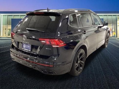 Certified 2023 Volkswagen Tiguan SE R-Line image 27