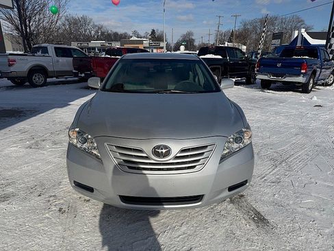 Used 2009 Toyota Camry 4d Sedan Auto image 7