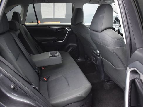 Used 2024 Toyota RAV4 LE AWD/4WD image 11