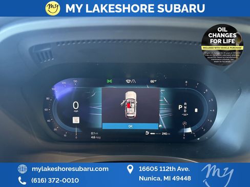 Used 2022 Volvo XC60 B5 Momentum image 17