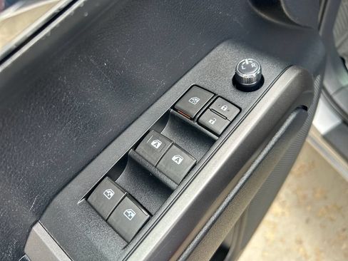 Certified 2018 Toyota Tacoma TRD Sport AWD/4WD image 12