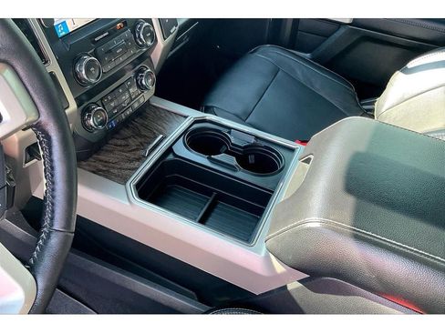 Used 2019 Ford F250 Lariat w/ Lariat Ultimate Package AWD/4WD image 19