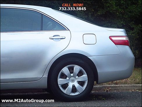Used 2009 Toyota Camry LE image 26