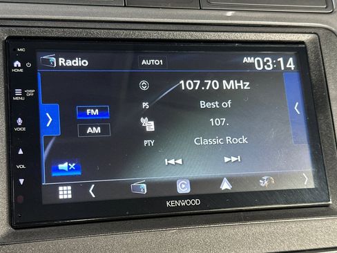 Used 2017 Volkswagen Tiguan S image 21