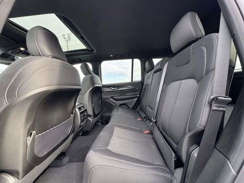 New 2026 Jeep Grand Cherokee Laredo AWD/4WD image 17