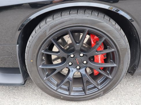 Used 2016 Dodge Challenger SRT Hellcat RWD image 12