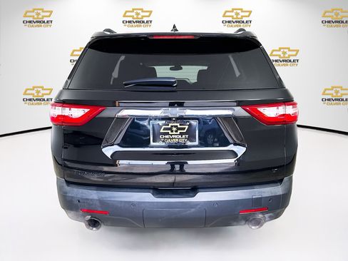 Used 2020 Chevrolet Traverse LT image 6