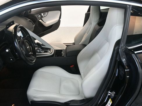 Used 2017 Jaguar F-TYPE Coupe RWD image 27