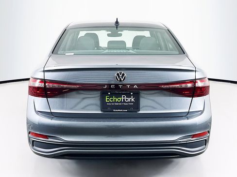 Used 2025 Volkswagen Jetta Sport FWD image 7
