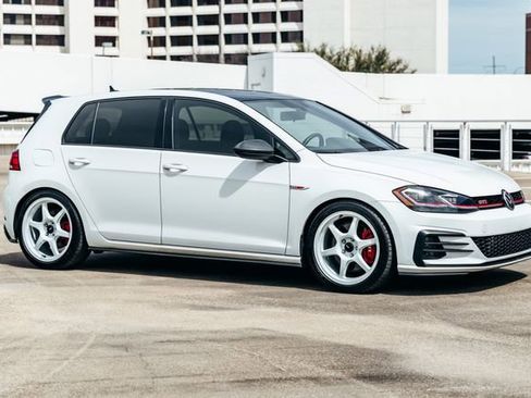 Used 2019 Volkswagen GTI SE image 64