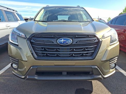 Certified 2023 Subaru Forester Premium AWD/4WD image 2