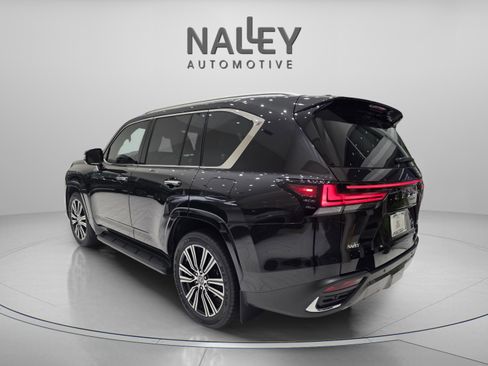 New 2026 Lexus LX 600 4WD w/ Luxury Package image 4