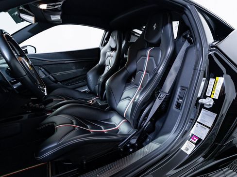 Certified 2015 Ferrari 458 Speciale Coupe image 17