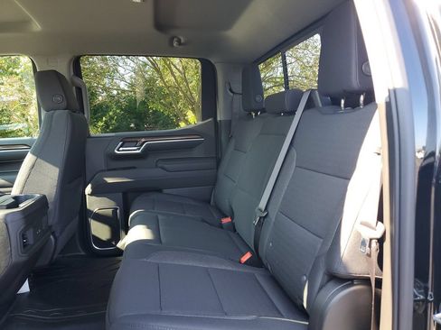 New 2026 Chevrolet Silverado 1500 RST w/ Redline Edition AWD/4WD image 10