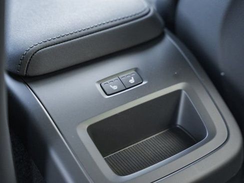 New 2026 Volvo XC60 B5 Plus w/ Protection Package Premier image 33