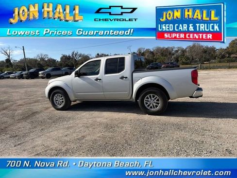 Used 2018 Nissan Frontier SV image 5