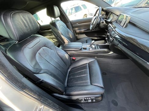 Used 2019 BMW X6 sDrive35i image 11