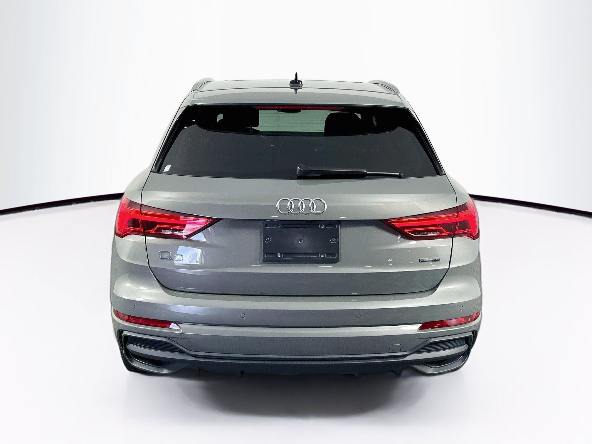 Used 2025 Audi Q3 2.0T Premium AWD/4WD image 7