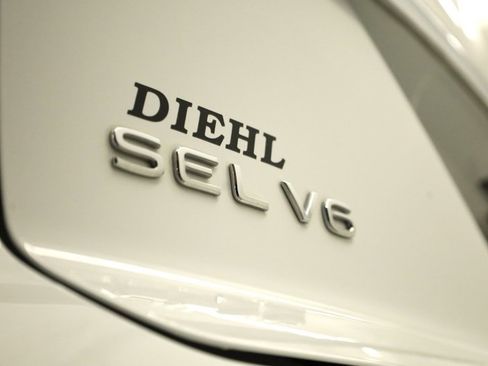 Used 2020 Volkswagen Atlas Cross Sport SEL Premium image 40