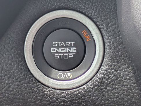 Used 2023 RAM 1500 Big Horn AWD/4WD image 28