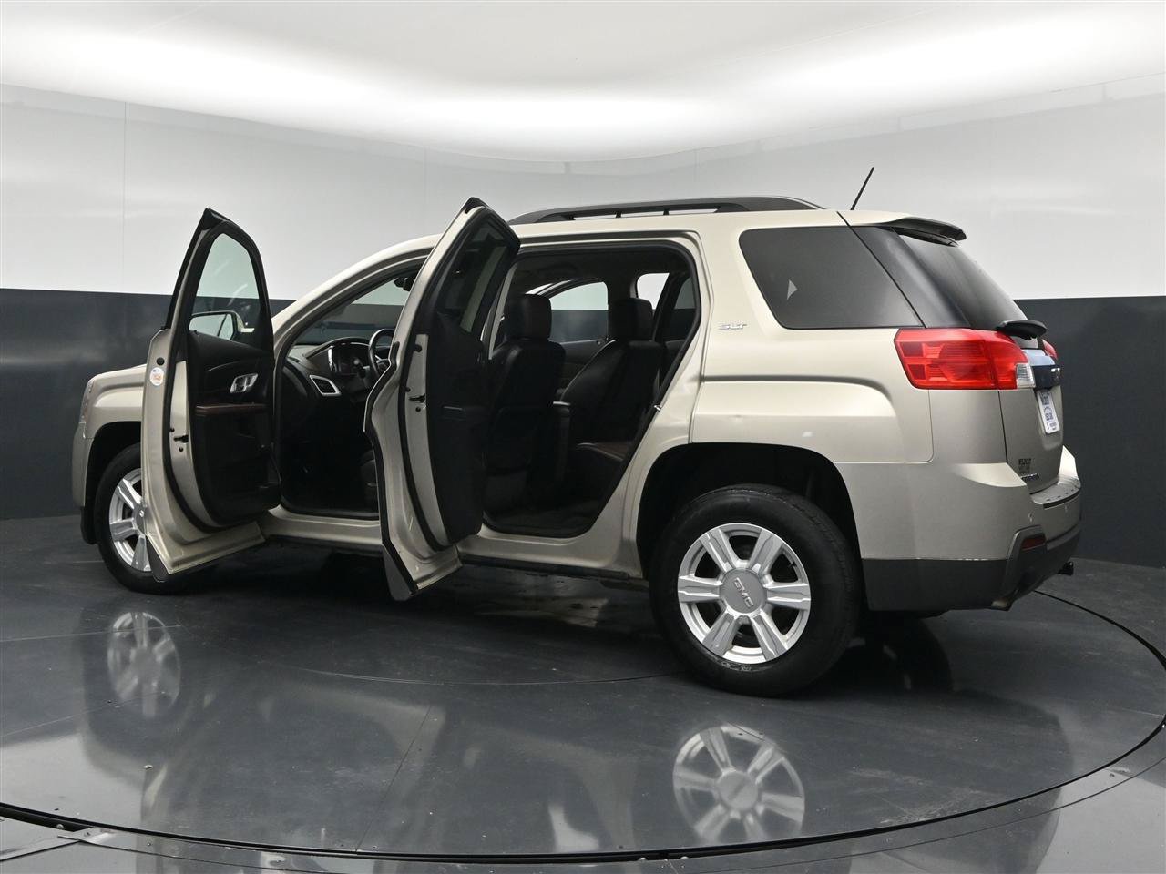 Used 2015 GMC Terrain SLT w/ Safety Package FWD image 38