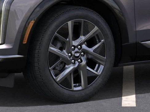 New 2026 Cadillac Optiq Luxury 1 image 9