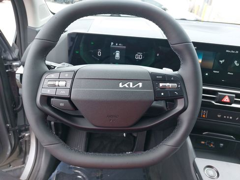 New 2026 Kia Sportage LX image 16