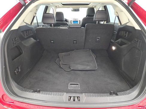 Used 2020 Ford Edge Titanium w/ Equipment Group 301A image 18