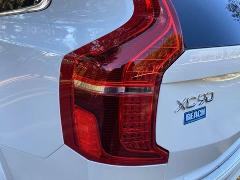 New 2025 Volvo XC90 T8 Ultra w/ Protection Package Premier image 13