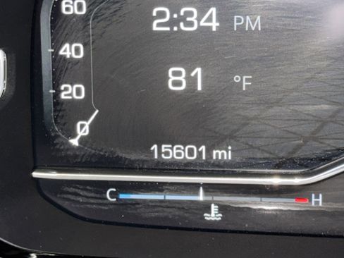 Used 2024 GMC Yukon Denali w/ Advanced Technology Package image 29