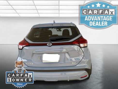 Used 2023 Nissan Kicks SV FWD image 3