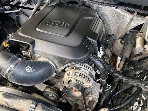 Used 2015 Chevrolet Silverado 2500 LT w/ LT Convenience Package image 30