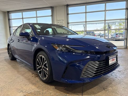 New 2026 Toyota Camry XLE FWD image 4