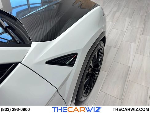 Used 2020 Lamborghini Urus image 42